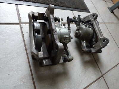 AUDI Q2 Orig. Bremssättel + Bremsscheibe Satz  Vorne R+L TRW NEUWERTIG ! 1150 km