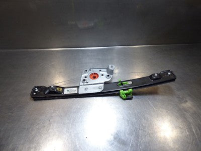 BMW 3 Series Bj:2009 Fensterheber hinten rechts ohne Motor / 7075884 ORIGINAL gebraucht - 13262410