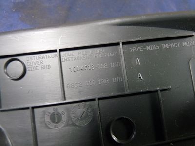 Renault Megane III Bj.:2009 Verkleidung Instrument rechts ORIGINAL gebraucht - 689200013R