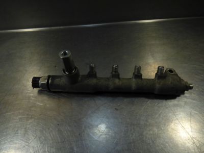 Opel Astra J 1.7 CDTI ORIGINAL gebraucht -   Verteilerrohr mit Sensor