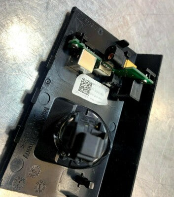 Porsche Panamera 970 Adapter USB ORIGINAL gebraucht - AUDIO ORIGINAL gebraucht - 12V schwarz ORIGINAL gebraucht - 97055334502