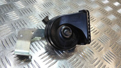 Alfa Romeo Stelvio 2021 Facelift Hupe Links mit Halter  50545931