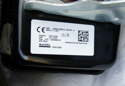 Alfa Romeo Stelvio Q4 2021 mit eingebauter Beifahrerairbag ORIGINAL gebraucht - Armaturenbrett