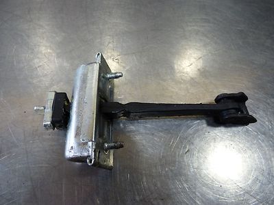 Opel Corsa D 1.3 CDTI Türfangband hinten ORIGINAL gebraucht - 13181961