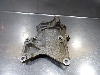 Mitsubishi L200 2.5 DiD Aggregatehalter MN123630 / 37110J560