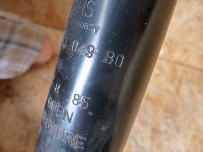 VW PASSAT 3C 2.TDI Stoßdämpfer Gas hinten 3C0513049BQ / 3C0 513 049 BQ