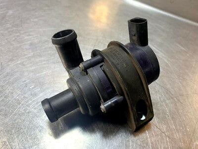 Porsche Panamera 970 4S Zusatzwasserpumpe Wasserpumpe 7L0965561L