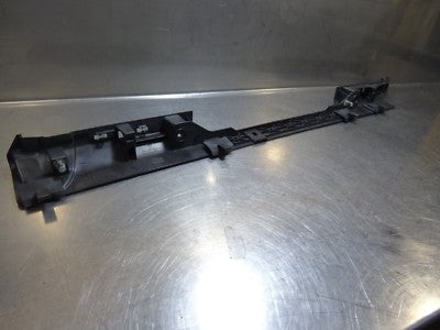 Porsche Boxster Cayman 981 Abstützung Halter Schweller Türeinstieg 98155561900 L