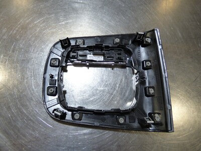 AUDI Q3 8U Gear Shifting Level Rand 8P2713463A + 8U0864261P  Level Trim RHD