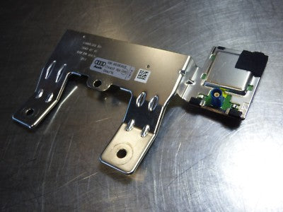 Audi A1 8X Antennenverstärker Antenne Navigation GSM Telefon 8X0035503B gebraucht - Original