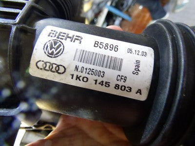 AUDI A3 8P VW 1.9 2.0 TDI Golf Passat Caddy III Touran Ladeluftkühler 1K0145803A