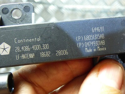JEEP COMPASS II 2021 Original MOPAR Keyless Go Antenna 04749301AB gebraucht - 68051315AB