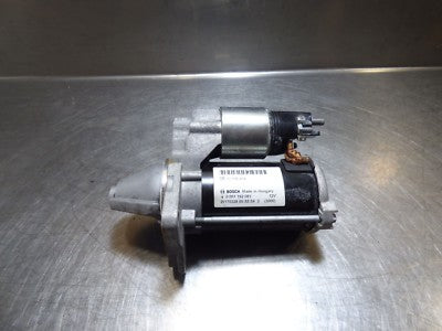 Opel Corsa E 1.4 16V  Anlasser 25198414 / 0 001 192 081
