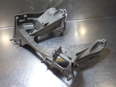 Porsche 981 718 Original Seitenteil Achsträger Hinterachse rechts 98133115205 *