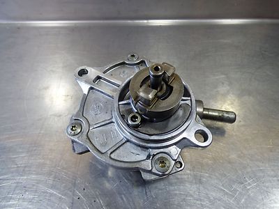 Merecedes-Benz Sprinter 416 2.7 CDI Vakuumpumpe / A 611 230 02 65 ORIGINAL gebraucht - A6112300265