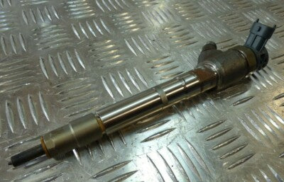 Original Jeep Grand Cherokee WK2 3.0 CRD EXF Injektor Einspritzdüse 0445110523