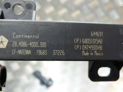 JEEP COMPASS II 2021 Original MOPAR Keyless Go Antenna 04749301AB gebraucht - 68051315AB