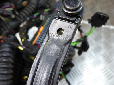 Porsche Cayenne II 92A Türbremse Türfangband hinten rechts ORIGINAL gebraucht - 7P0839249