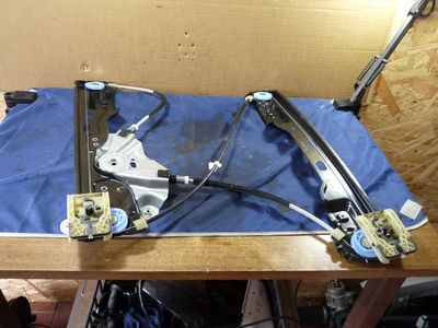 Opel Astra J Exlite 1.4 Fensterheber Rechts Vorne 13350759