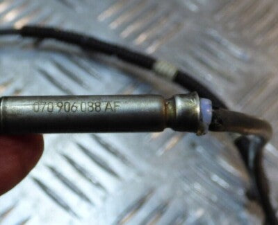 VW Transporter T5 2.5 TDI Temperatursensor Abgastemperaturgeber ORIGINAL gebraucht - 070906088AF
