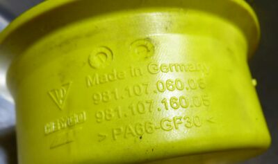 Porsche 981 Deckel Verschluss Einfüllstutzen Öl Motoröl 98110716005 98110706006