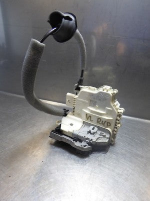 Audi A1 8X A3 MK3  PASSENGER LEFT FRONT DOOR LOCK MECHANISM 8X2837015
