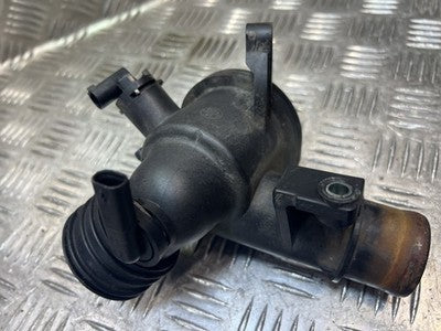 Mercedes Sprinter W906 2.2 CDI Thermostatgehäuse Thermostat A6512001713