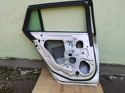 OPEL INSIGNIA COMBI Tür hinten links Z176 Argonsilber ohne anbauteile o. delle