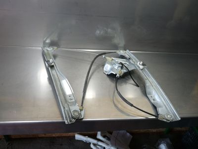 Renault Clio Initiale Bj.:2010  Fensterheber vorne rechts 8200843597