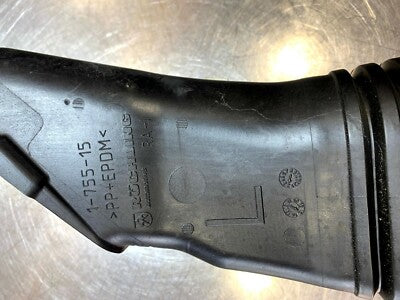 Porsche 981 Rohr für Ansaugstutzen Luftfilter Einheit Modul 98111002103 Links