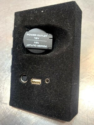 Porsche Panamera 970 Adapter USB ORIGINAL gebraucht - AUDIO ORIGINAL gebraucht - 12V schwarz ORIGINAL gebraucht - 97055334502