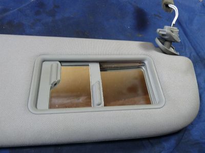 Audi A8 3.0 TDI V6 Quattro mit Doppelspiegel rechts ORIGINAL gebraucht - Sonnenblende