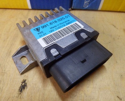 Porsche Boxster Cayman 981 991 911 Steuergerät Kraftstoffpumpe 99161802501