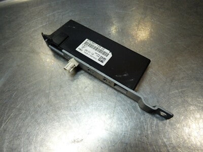 Porsche Panamera 970 Antennenverstärker 97064710801 Links  Fahrzeug Antenne