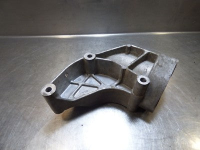 Opel Astra J 1.6 CDTI ORIGINAL gebraucht - Halter Aufnahme Zwischenwelle Welle rechts 13349212