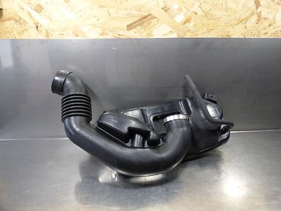 Subaru Impreza 2.0 RC Ansaugrohr Resonanzbox 16545AA03