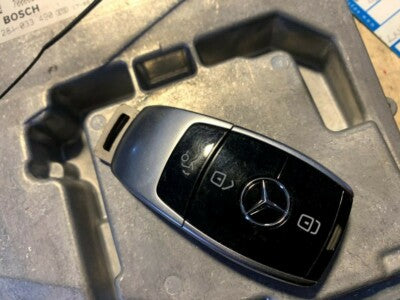 MERCEDES E Class 220 CDI W213 654.920 Motorsteuergerät +Sclüssel ECU A6549003200