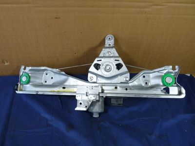 Peugeot 308 S Bj:2011 Fensterheber Motor hinten rechts 0130822370 / 9659826680