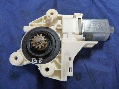 Ford Focus Style Bj.:2008 vorne links 4M5T-14A389 ORIGINAL gebraucht - Fensterhebermotor