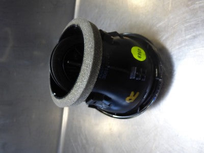 Audi A1 8X Original  Luftdüse Luftdusche Luftausströmer rechts 8X2820902