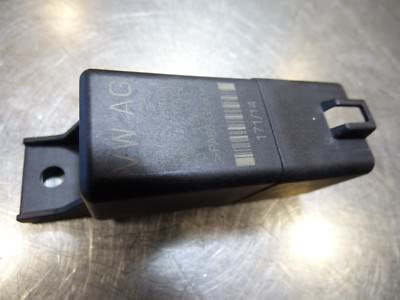 Orig. Audi A1 8X VW Diesel 4Zyl. Motor 12V Steuergerät für Glühkerze ORIGINAL gebraucht - 04L907281