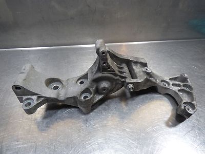 Opel Astra J 1.7 CDTI Halter Lichtmaschine 552805357