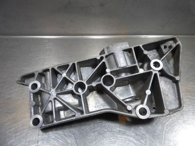 Seat Ibiza 1.4 16V Lichtmaschine Halter / 038 145 169 G ORIGINAL gebraucht - 038145169G