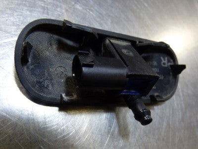 Porsche PANAMERA 970 Scheibenwaschdüse  Waschwasserdüse Düse rechts 97062807700