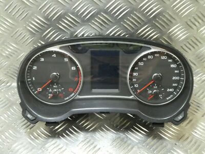 AUDI A1 8X Tacho Kombiinstrument FIS Benziner 8X0920930G Speedometer