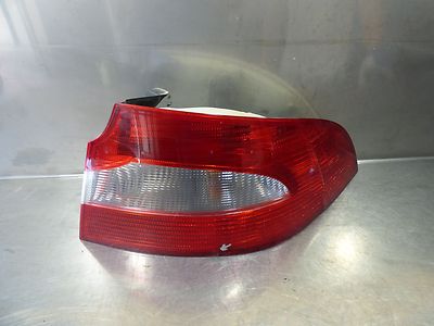 Skoda Superb 1.9 TDI Heckleuchte Rücklicht Rechts 3T5945096 / 3T5 945 096
