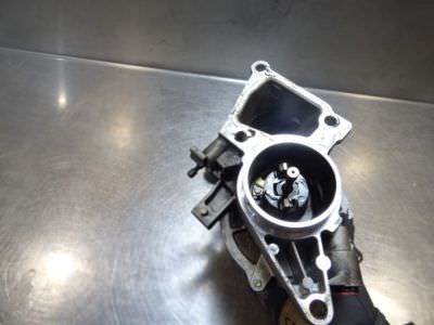 Ford Transit FAE6 2.2 TDCI Vakuumpumpe mit Thermostatgehäuse 1C1Q-8594-BA