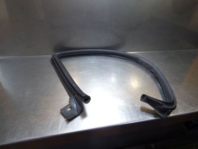 VW Passat CC 1.8 TSI, hinten rechts 3C8854546 / 3C8 854 546 ORIGINAL gebraucht - Fensterdichtung
