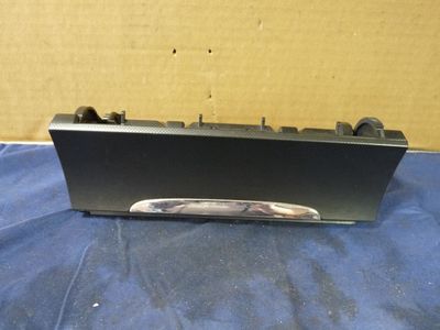 VW Passat 3C 3C0863284/A / 3C0 863 284 /A ORIGINAL gebraucht - Aschenbecher