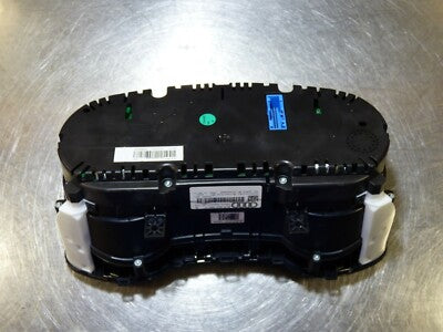GENUINE AUDI Q3 2.0 TDI  2011 ORIGINAL gebraucht - 2017 Instrument Cluster Speedometer 8U0920980E